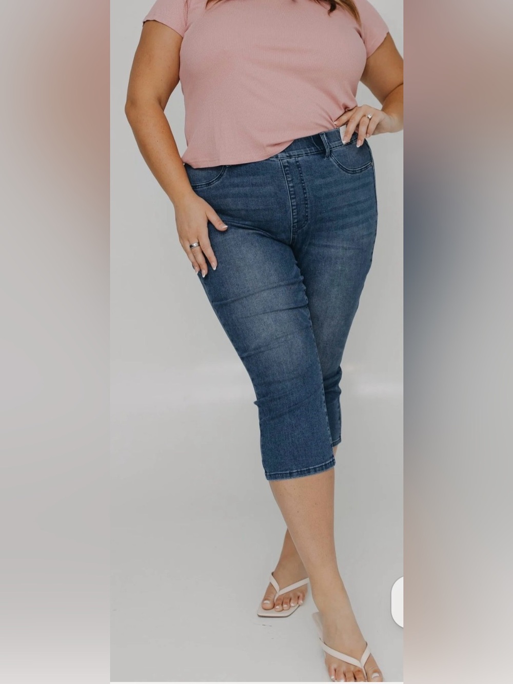 JUDY BLUE PULL-ON CAPRI, COOL DENIM TECHNOLOG 11/30